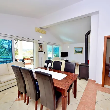 Markic By Interhome Casa de Férias Komin (Dubrovnik-Neretva)